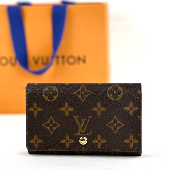 Louis Vuitton Handbags - ❌SOLD❌ 💎Louis Vuitton Monogram Porte-Monnaie Tresor Wallet